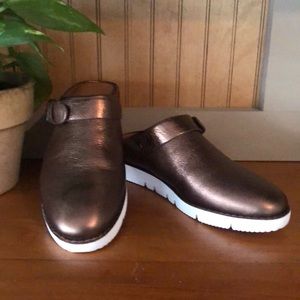 Gentle Souls Cocoa (Copper) Clogs